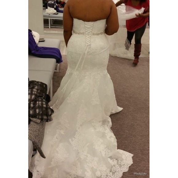 Wedding Gown - Picture 2 of 3